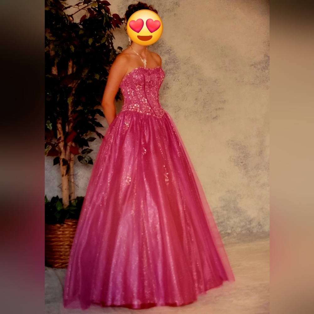 Prom/Pageant dress. - Picture 8 of 8